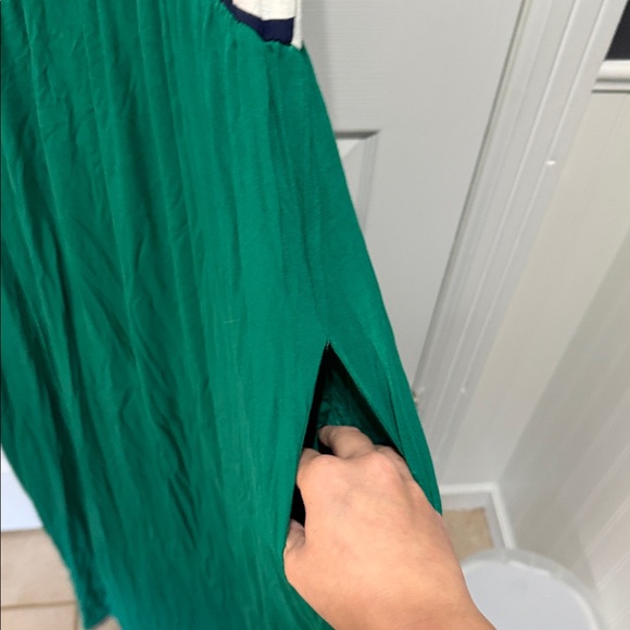 Striped Sleeveless Maxi Dress WITH POCKETS - Picture 3 of 5